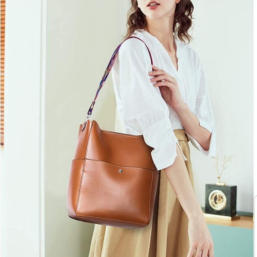 Bromen, Women handbag.